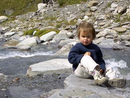 Anouk dans le torrent